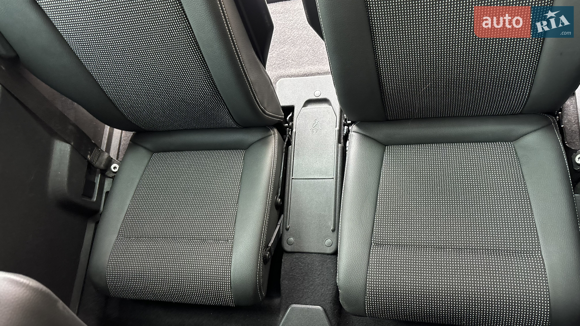 2010 Opel Zafira - мініатюра 33