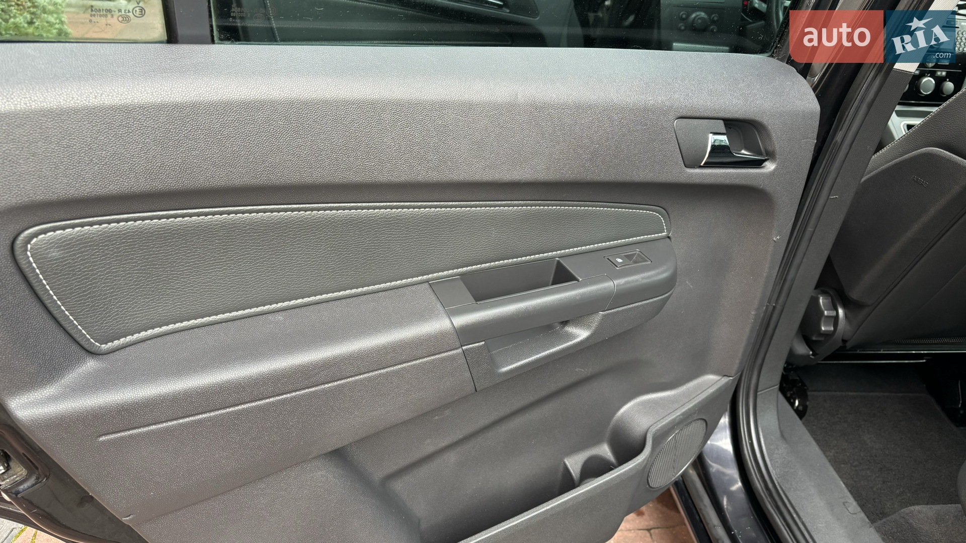2010 Opel Zafira - мініатюра 57