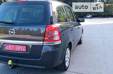 Минивэн Opel Zafira 2012 в Желтых Водах