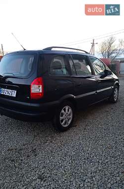 Минивэн Opel Zafira 2003 в Бучаче