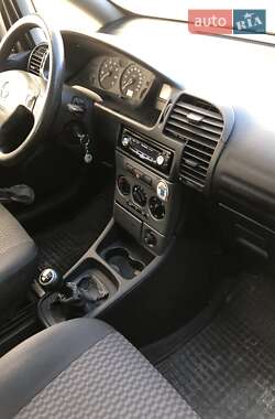 Мінівен Opel Zafira 2004 в 