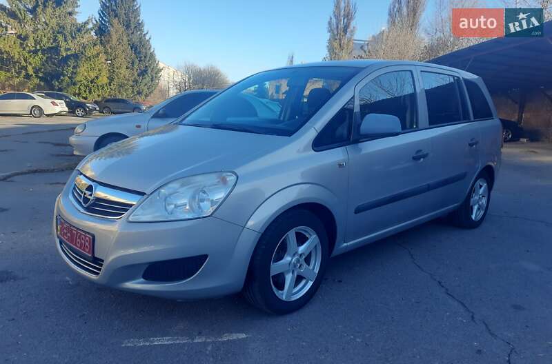 Мінівен Opel Zafira 2009 в Хмельницькому