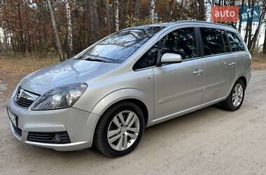 Мінівен Opel Zafira 2007 в Охтирці