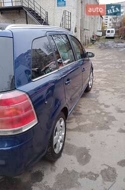 Минивэн Opel Zafira 2007 в Луцке