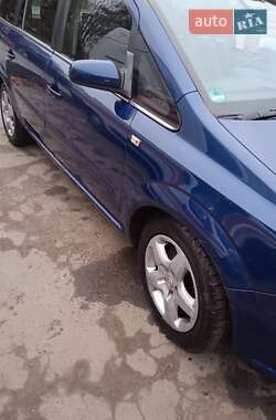 Минивэн Opel Zafira 2007 в Луцке