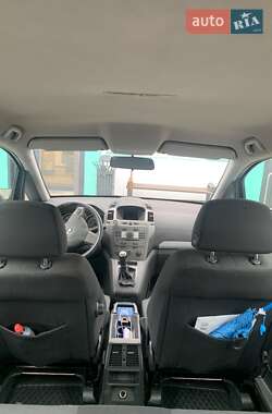 Минивэн Opel Zafira 2006 в 