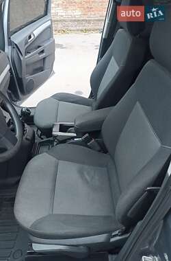 Мінівен Opel Zafira 2007 в Чернігові