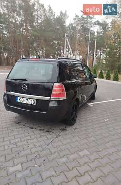 Минивэн Opel Zafira 2006 в Маневичах