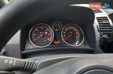 Минивэн Opel Zafira 2008 в 