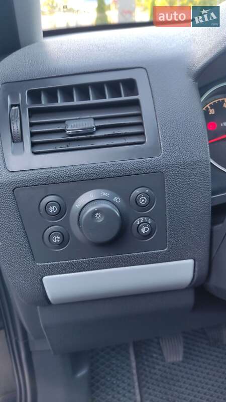 Мінівен Opel Zafira 2006 в Харкові