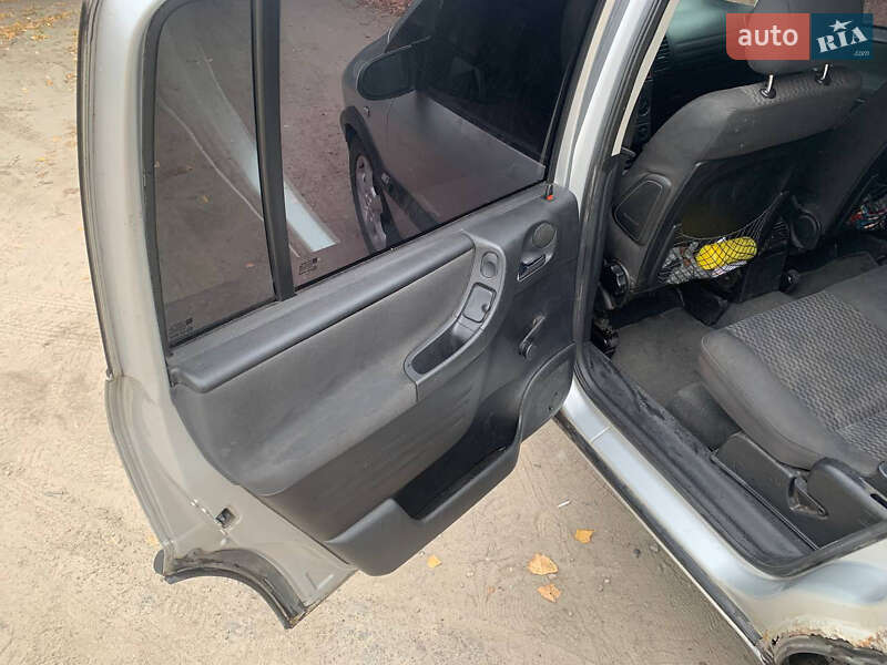 Мінівен Opel Zafira 2004 в Кам'янському фото 7 Мінівен Opel Zafira 2004 в Кам'янському