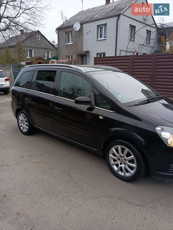 Мінівен Opel Zafira 2007 в Луцьку