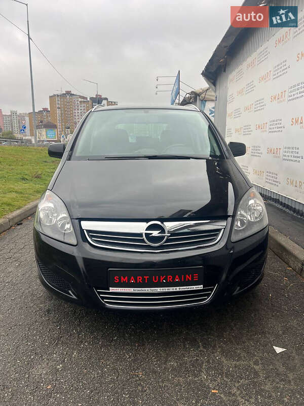Минивэн Opel Zafira 2012 в Киеве фото 7 Минивэн Opel Zafira 2012 в Киеве