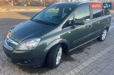 Мінівен Opel Zafira 2011 в Дрогобичі