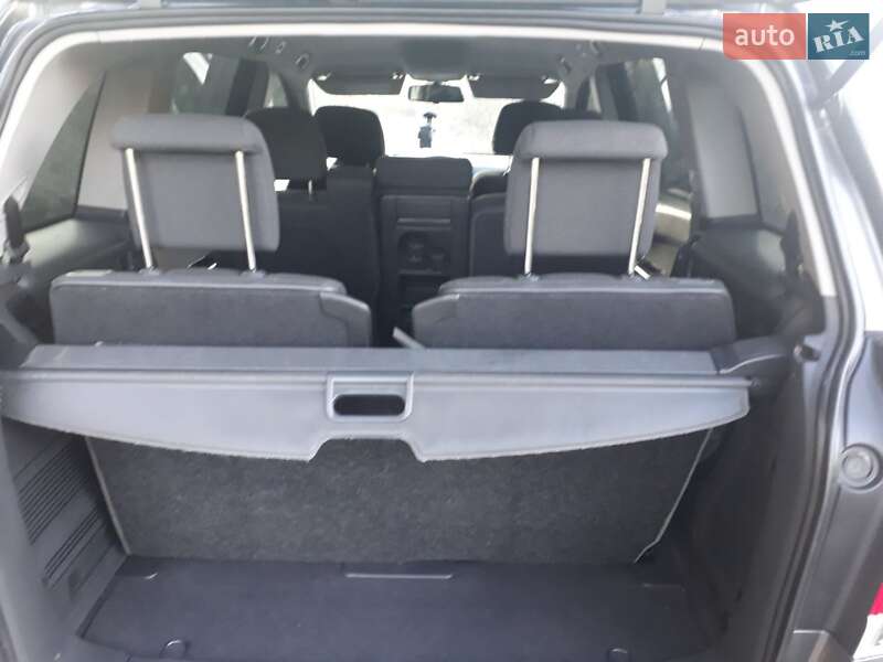 Минивэн Opel Zafira 2008 в Красноильске