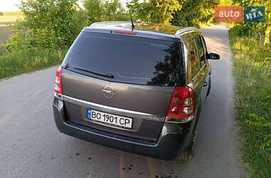 Минивэн Opel Zafira 2008 в 