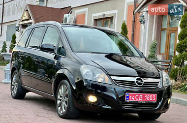 Минивэн Opel Zafira 2010 в Стрые