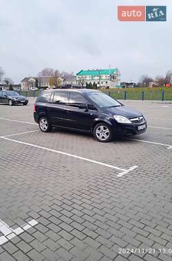 Минивэн Opel Zafira 2009 в 