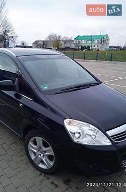 Минивэн Opel Zafira 2009 в 