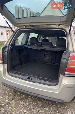Минивэн Opel Zafira 2006 в 