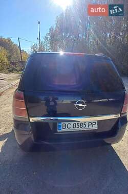 Минивэн Opel Zafira 2006 в Новояворовске