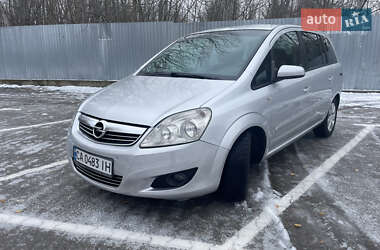 Минивэн Opel Zafira 2008 в Киеве