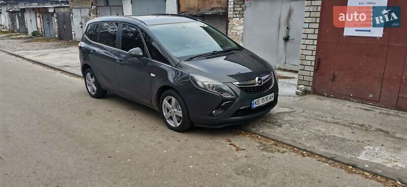 Минивэн Opel Zafira 2012 в Днепре