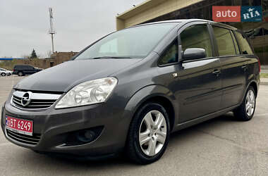 Минивэн Opel Zafira 2009 в Запорожье