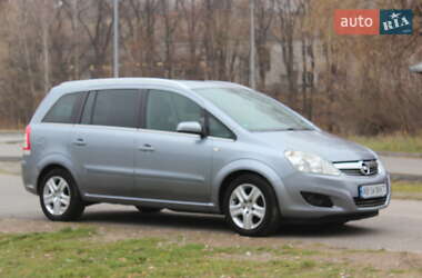 Минивэн Opel Zafira 2009 в 
