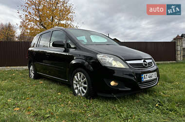 Минивэн Opel Zafira 2010 в Надворной