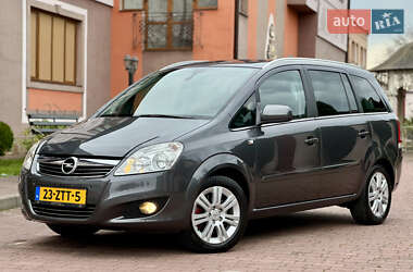 Минивэн Opel Zafira 2011 в Стрые