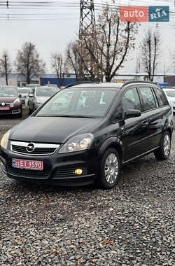 Минивэн Opel Zafira 2007 в Луцке