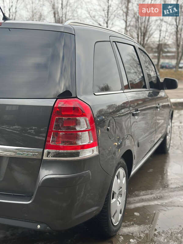 Минивэн Opel Zafira 2011 в Белой Церкви