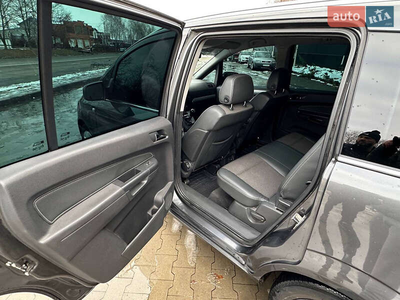 Минивэн Opel Zafira 2011 в Белой Церкви
