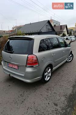 Минивэн Opel Zafira 2007 в Луцке