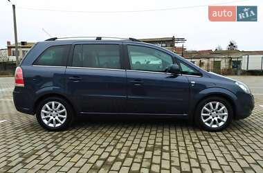 Мінівен Opel Zafira 2010 в Ромнах