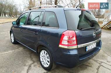 Мінівен Opel Zafira 2010 в Ромнах