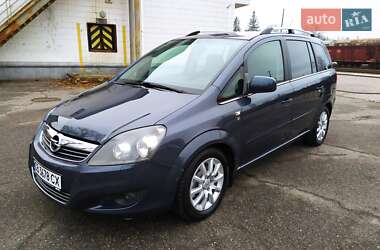 Мінівен Opel Zafira 2010 в Ромнах