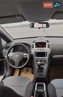 Минивэн Opel Zafira 2009 в Харькове