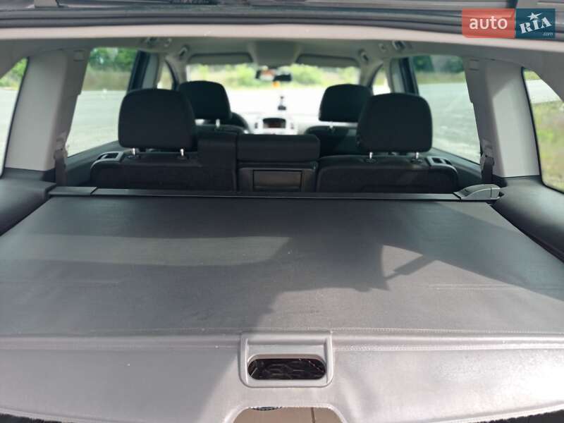 Минивэн Opel Zafira 2012 в Решетиловке
