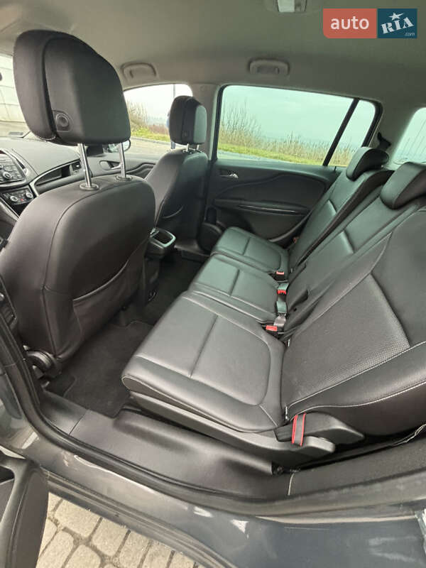 Минивэн Opel Zafira 2015 в Львове