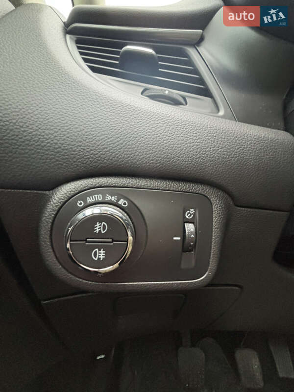 Минивэн Opel Zafira 2015 в Львове