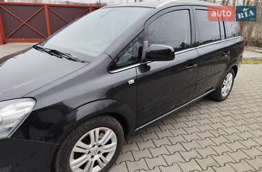 Минивэн Opel Zafira 2011 в Луцке