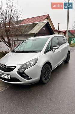 Микровэн Opel Zafira 2016 в Староконстантинове