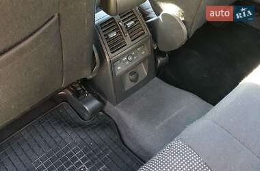 Минивэн Opel Zafira 2011 в 