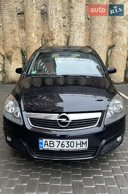 Минивэн Opel Zafira 2007 в Виннице