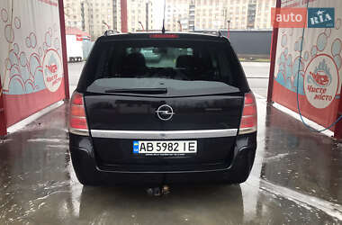 Минивэн Opel Zafira 2006 в 