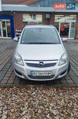 Мінівен Opel Zafira 2010 в 