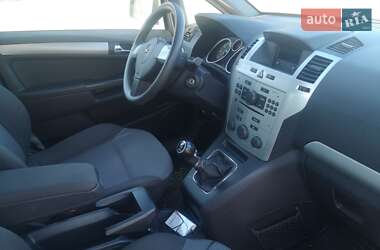 Минивэн Opel Zafira 2012 в 
