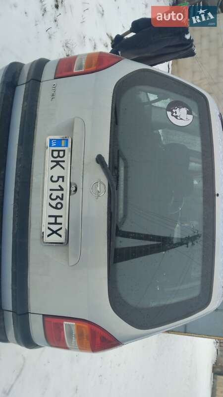 Opel Zafira 2002